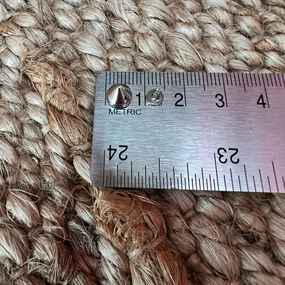 Louboutin spikes replacement 6mm, silver color, 10 spikes